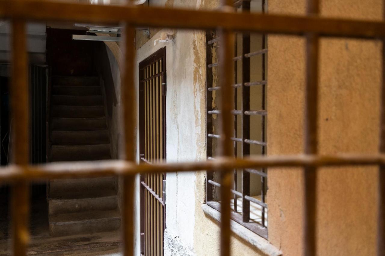 Apartament Domus Ticinese Mediolan Zewnętrze zdjęcie