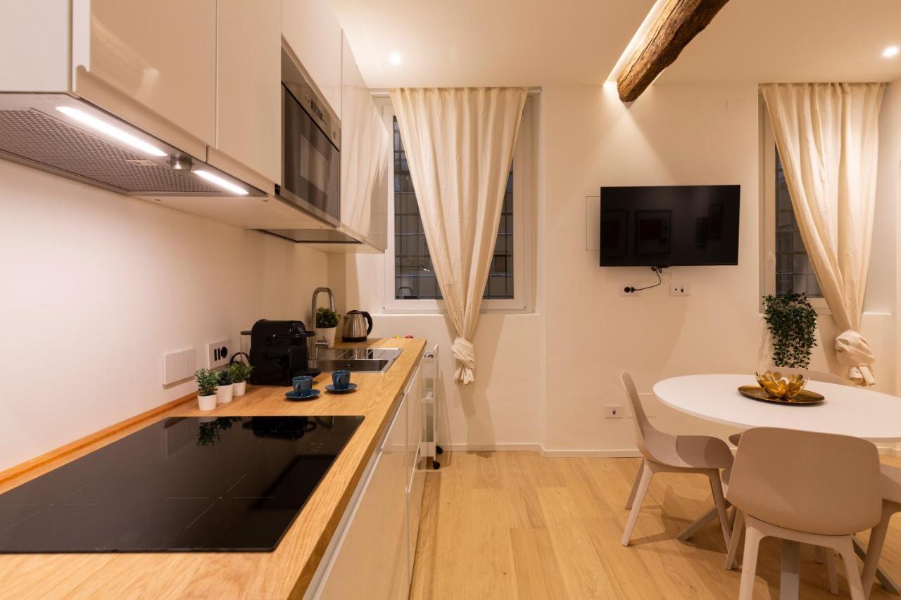 Apartament Domus Ticinese Mediolan Zewnętrze zdjęcie